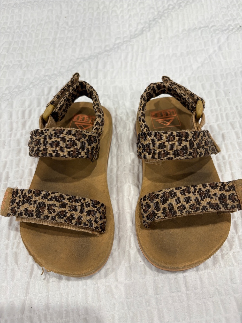 Reef Kids Leopard Print Brown Adjustable Sandals
Size 5/6